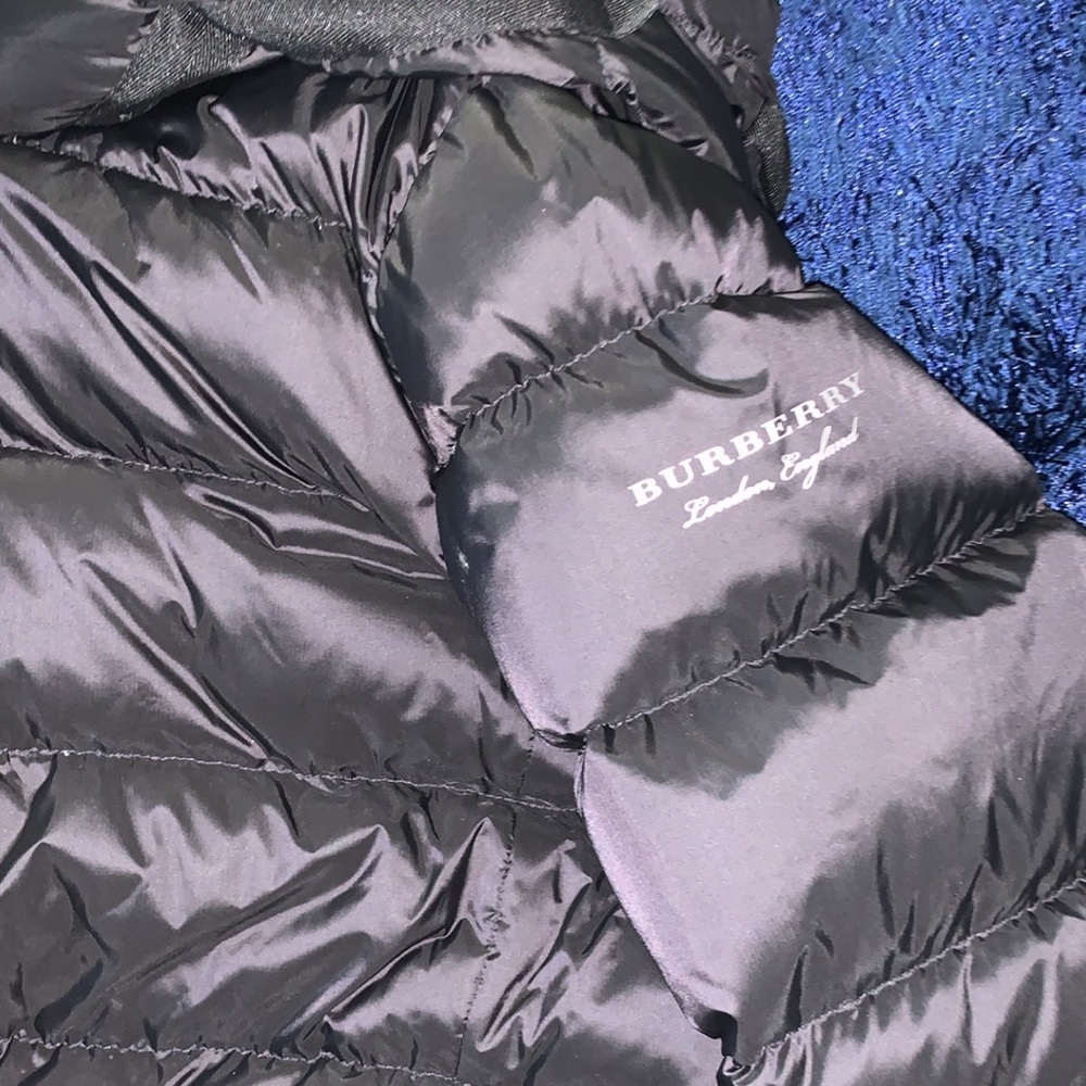 Burberry Woman Puffer Coat XL - Picture 3 of 7